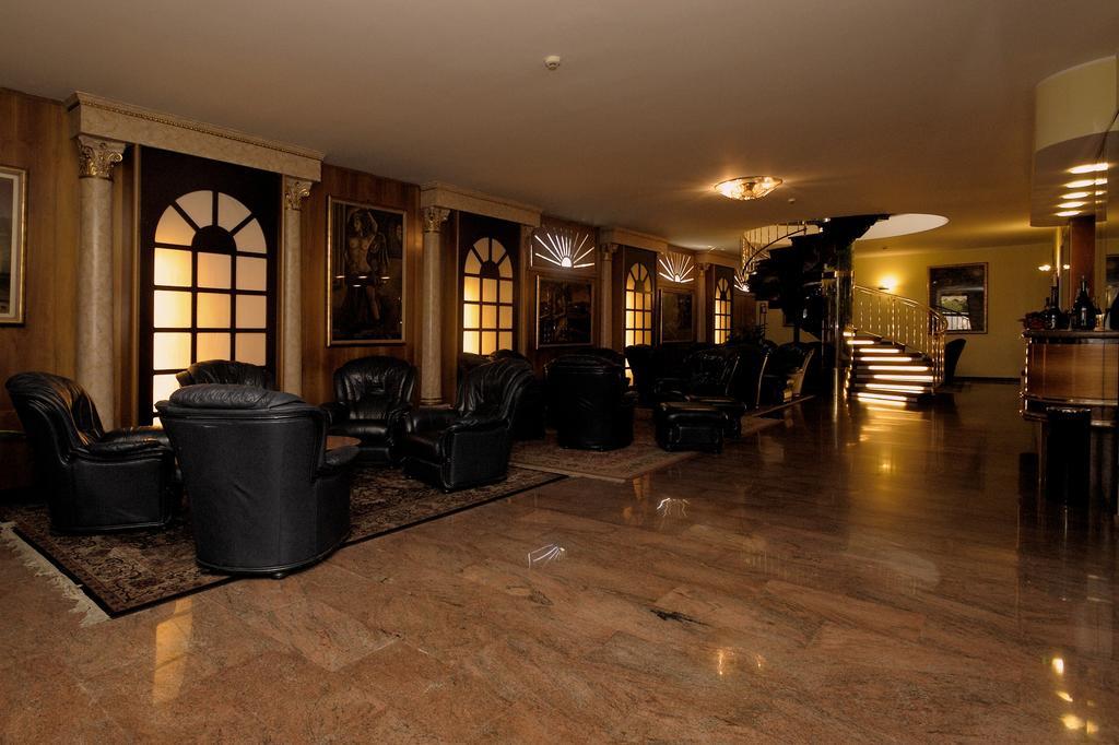 Hotel Le Moran Cusago Zewnętrze zdjęcie