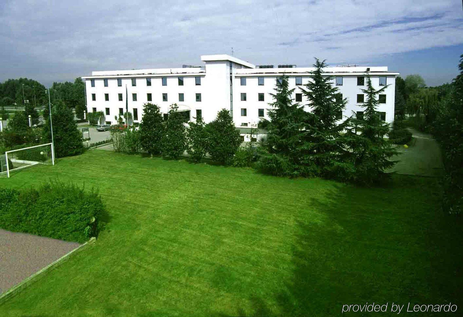 Hotel Le Moran Cusago Zewnętrze zdjęcie